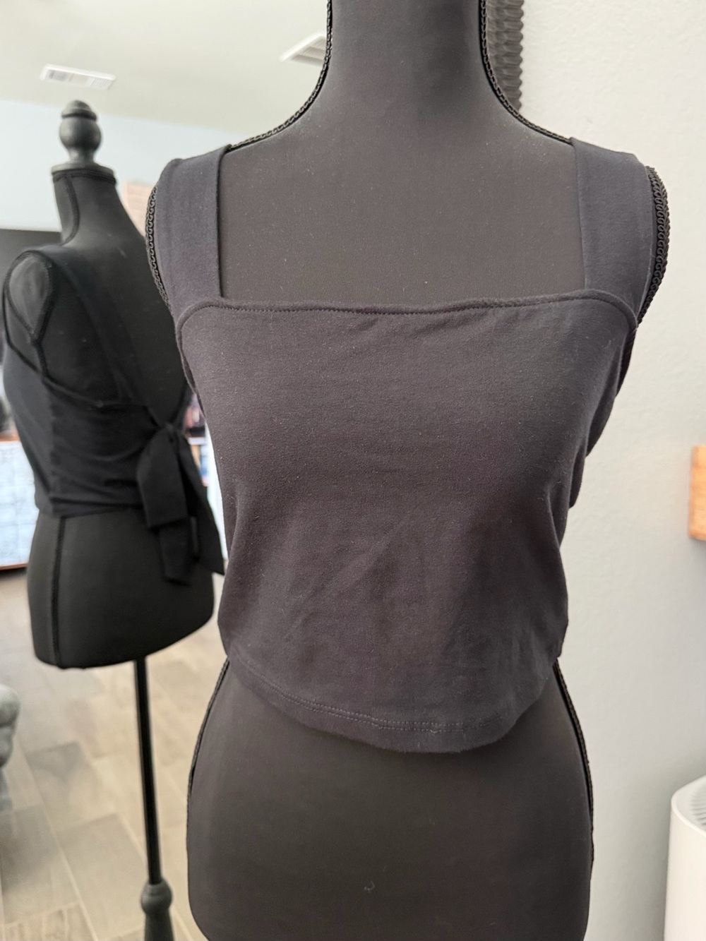 Black Square Neck Crop Tank Back Bow